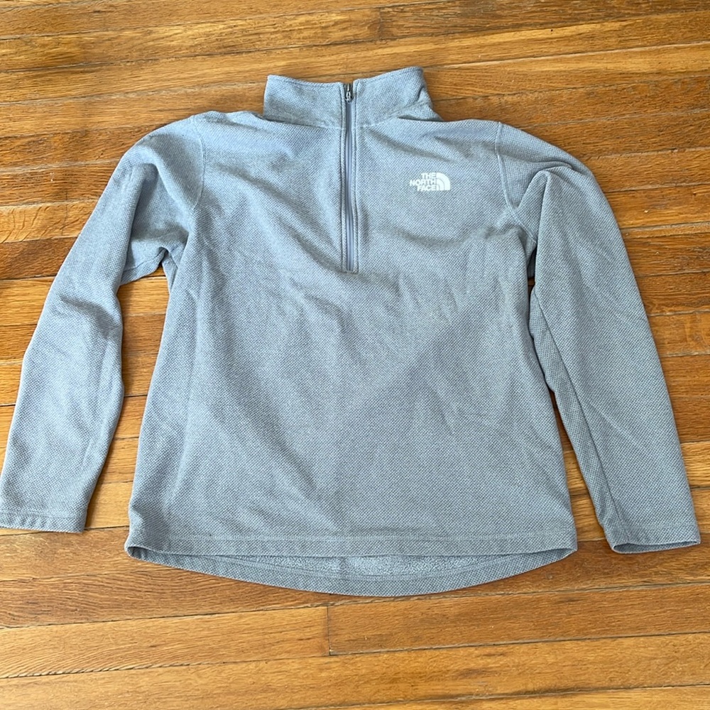 North Face 1/4 zip sweatshirt